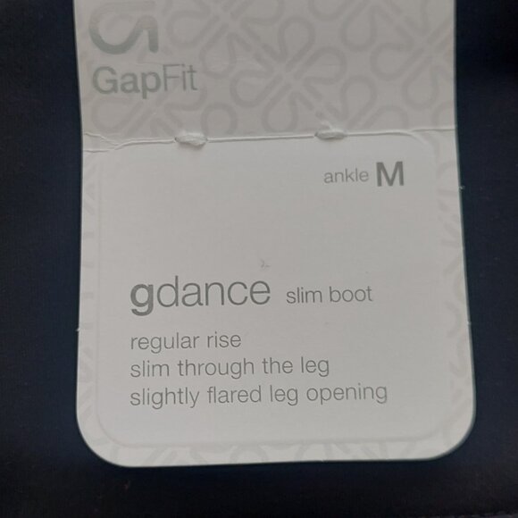 NWT GAP Gdance Med - Picture 3 of 5